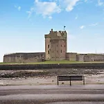 2 Bed In Broughty Ferry 94108