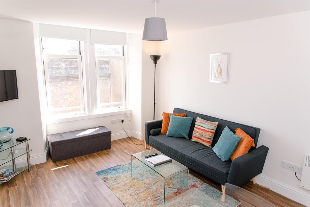 Greenstar Apartments: Centre Extended