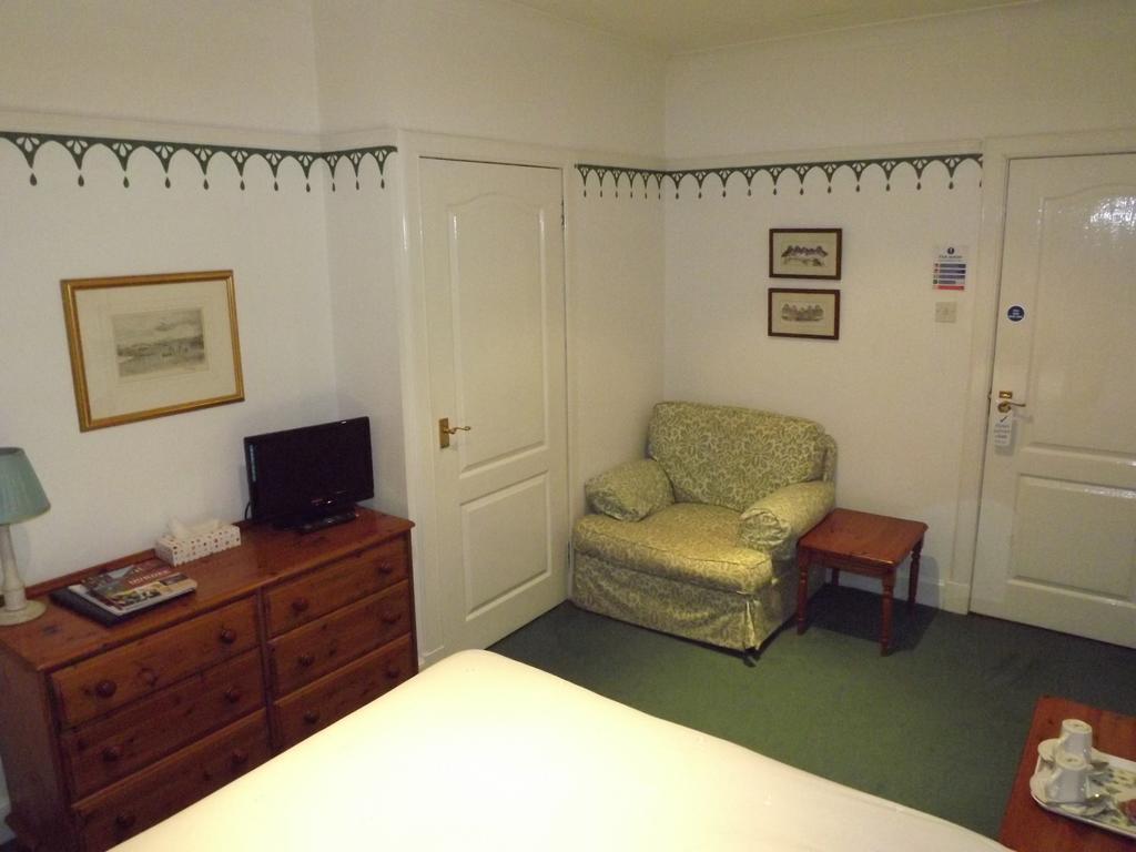 Hotel The Broughty Ferry 4*