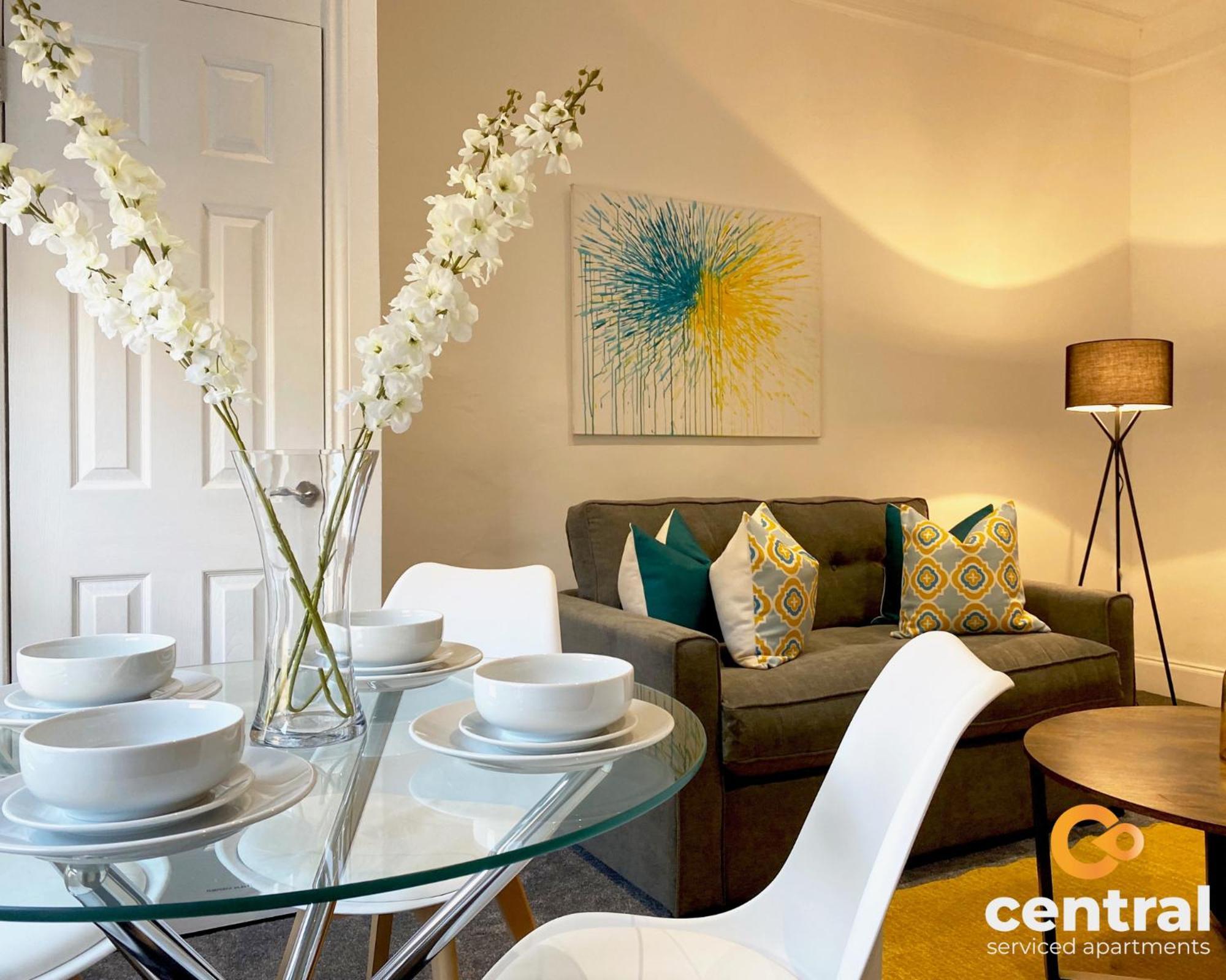 Serviced Apartments: Modern, Quiet With Wi-fi & Extended Options Apartment