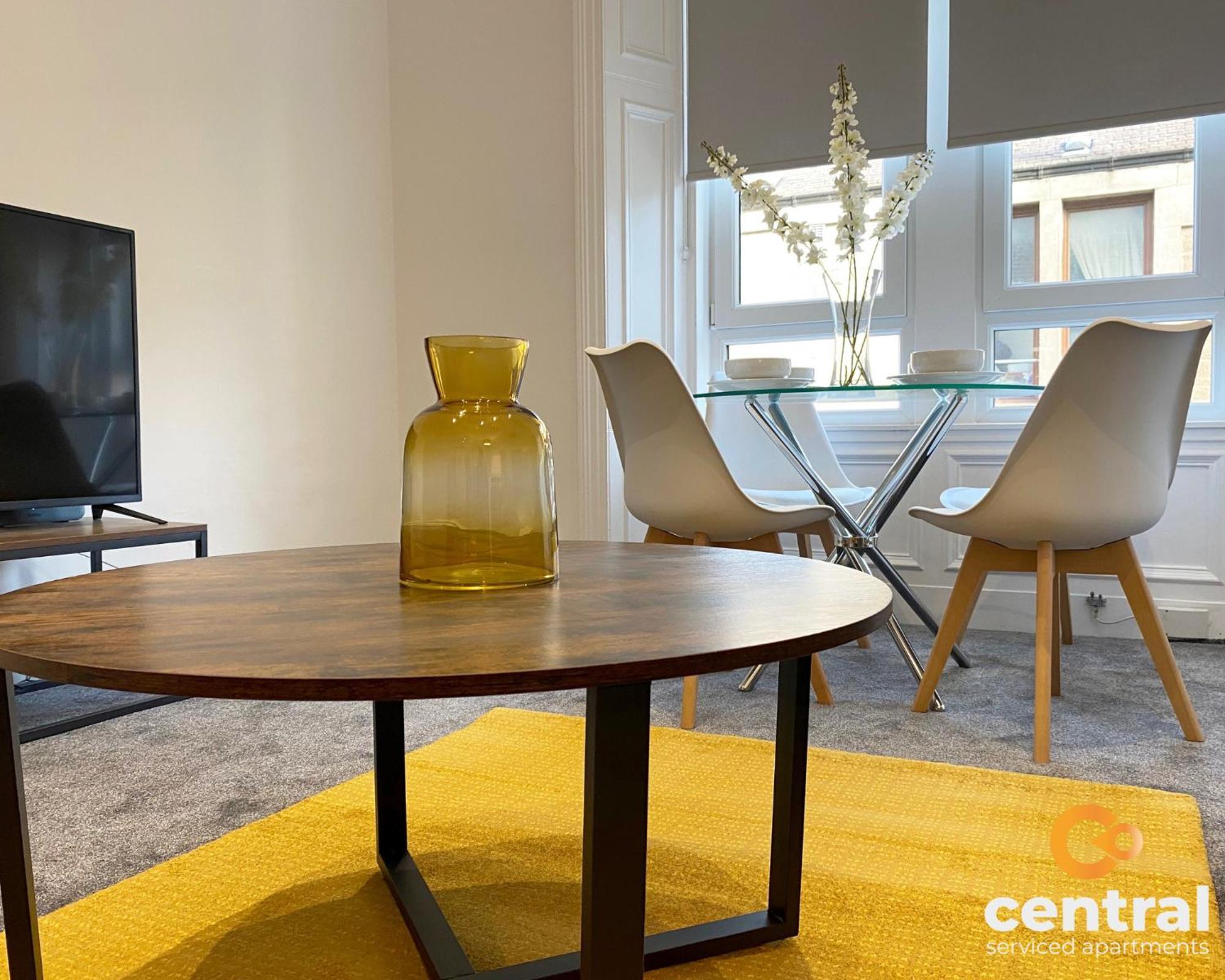 Serviced Apartments: Modern, Quiet With Wi-fi & Extended Options Apartment