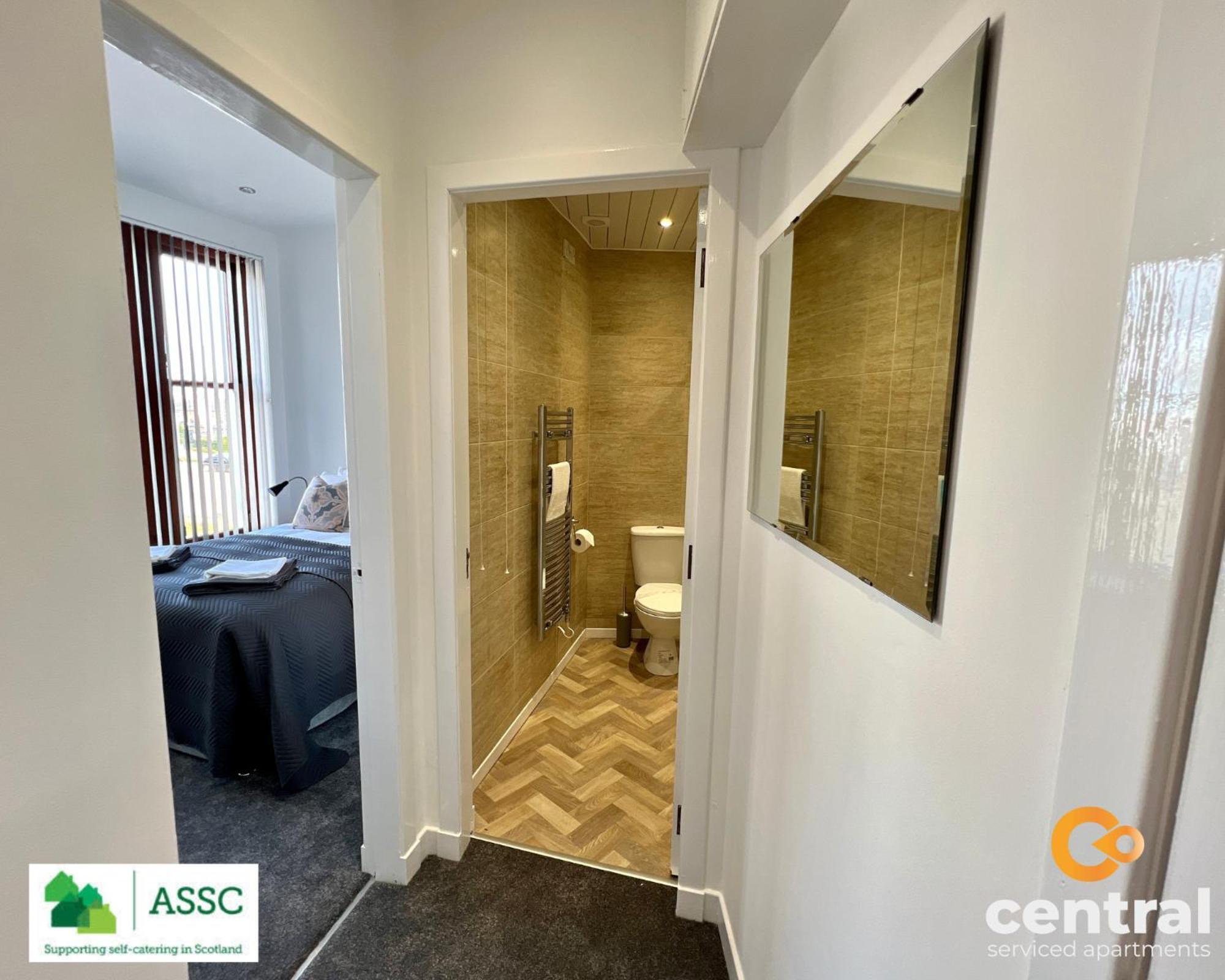 Apartment Waterfront Apartment: Cozy Long-stay Near Transit *