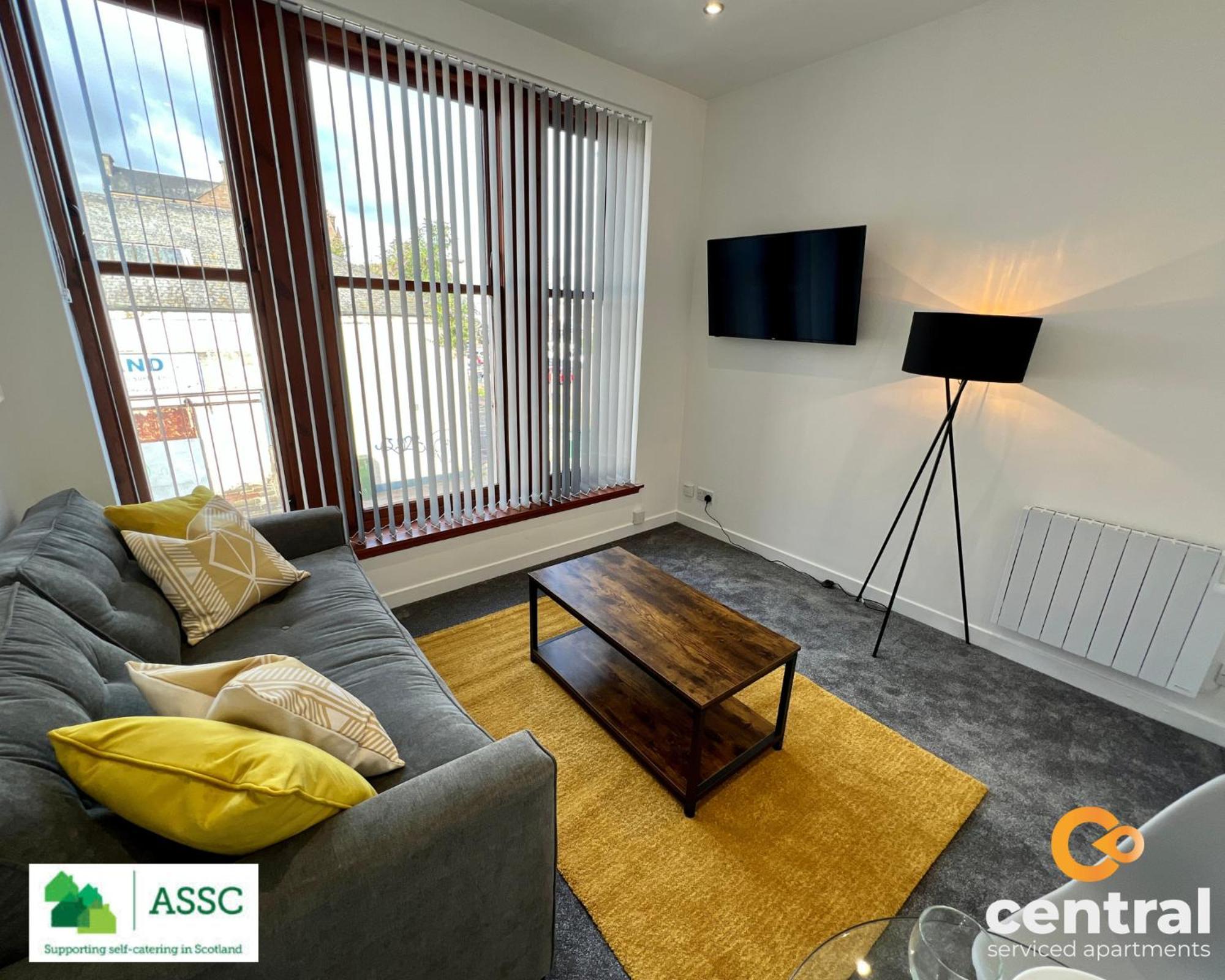 Waterfront Apartment: Cozy Long-stay Near Transit Apartment Dundee