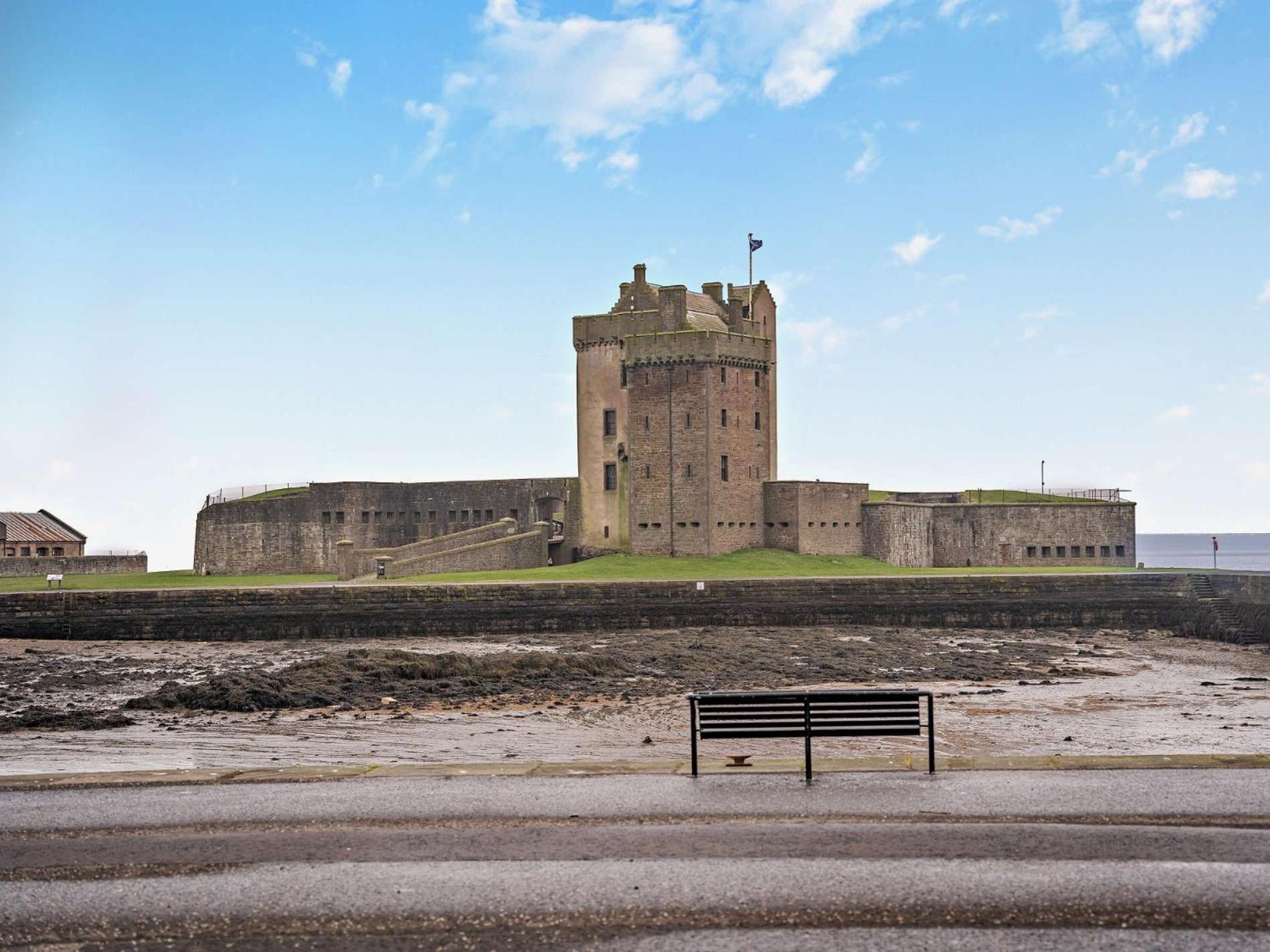 Holiday home 2 Bed In Broughty Ferry 94108 Dundee