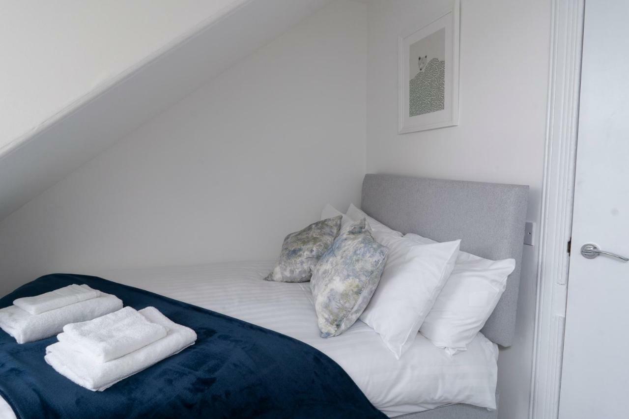 Greenstar Apartments: Centre Extended *