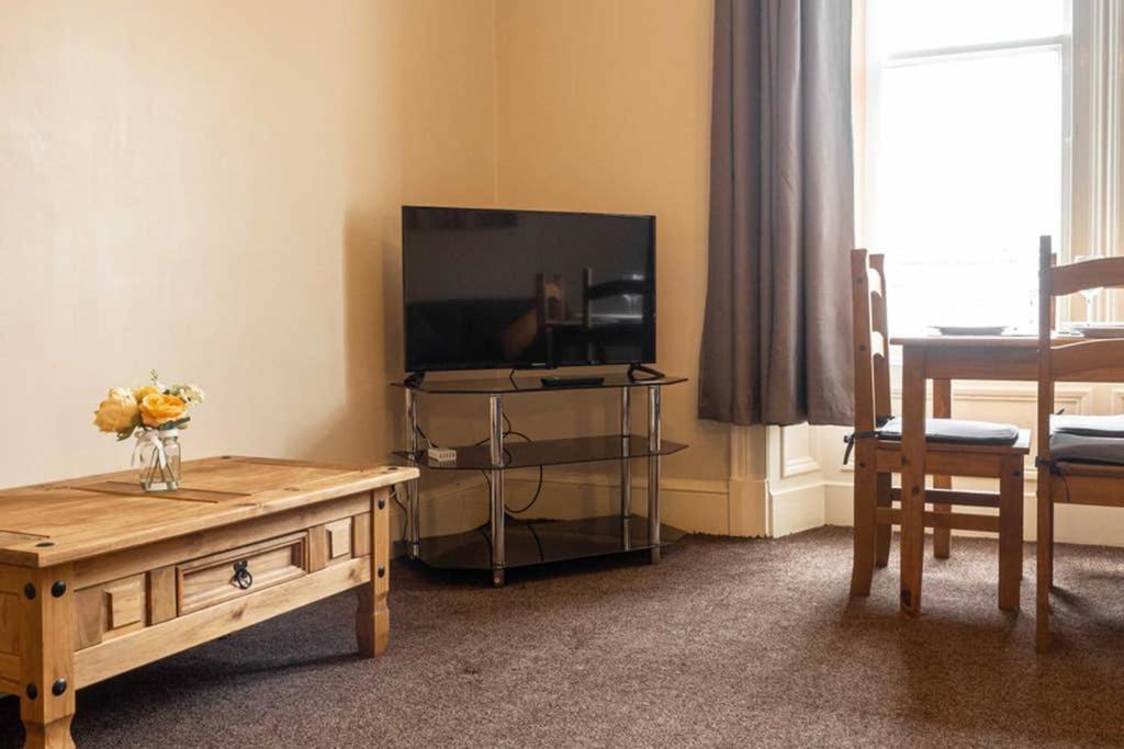 ☆ Central, Spacious Close To University☆ Apartment Dundee