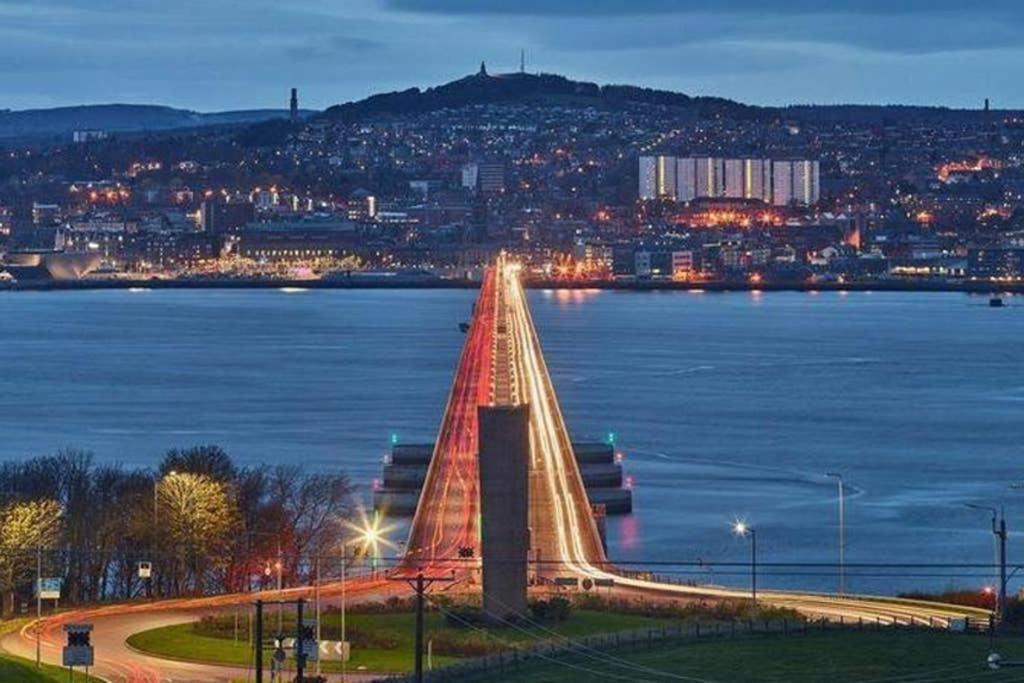 ☆bright Apartment, Near + Centre☆ Dundee