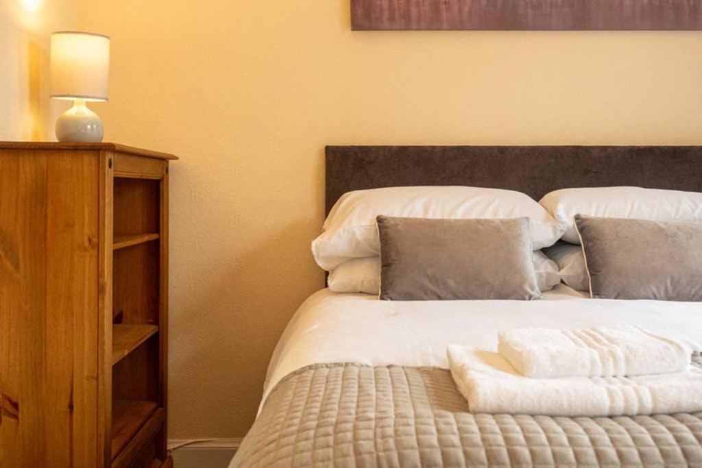 ☆ Central, Spacious Close To University☆ Dundee