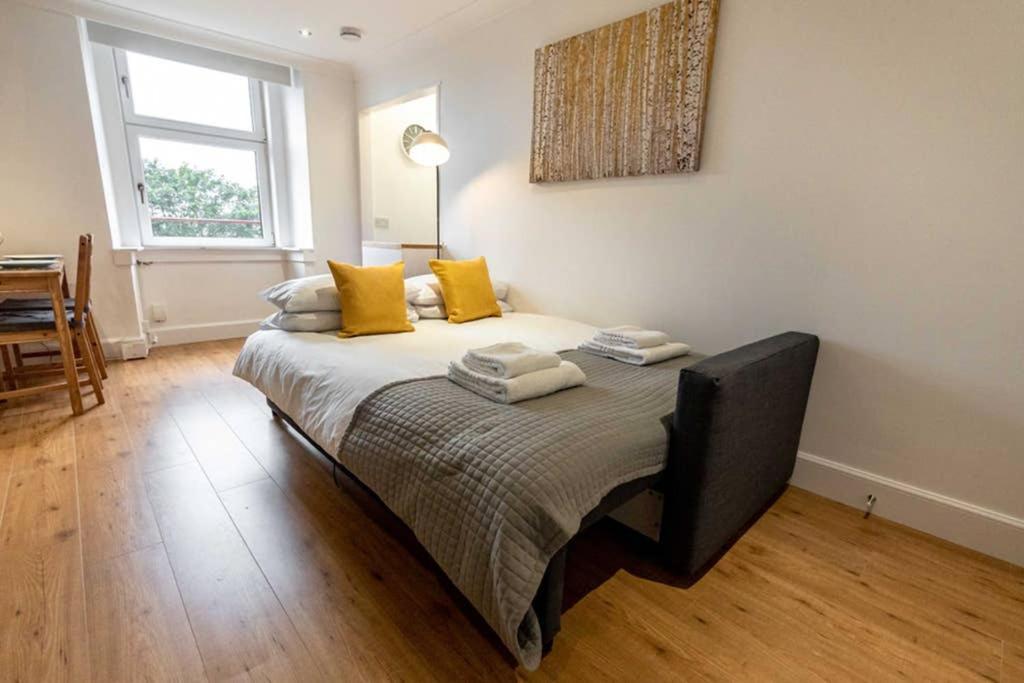 Apartamento ☆bright Apartment, Near + Centre☆ *