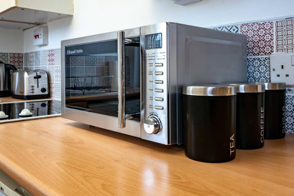 Apartamento ☆bright Apartment, Near + Centre☆ *