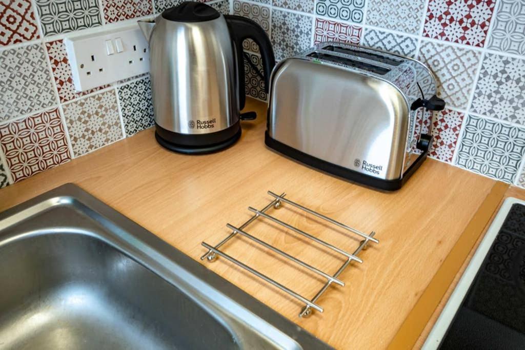 Apartamento ☆bright Apartment, Near + Centre☆ *
