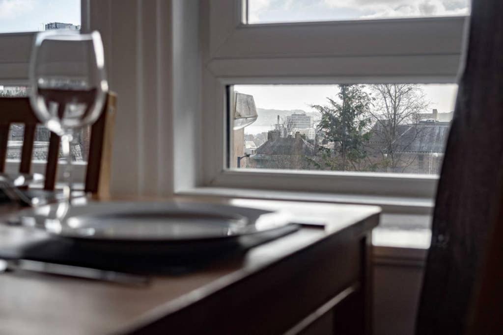 ☆spacious Flat Close To And Centre * Dundee