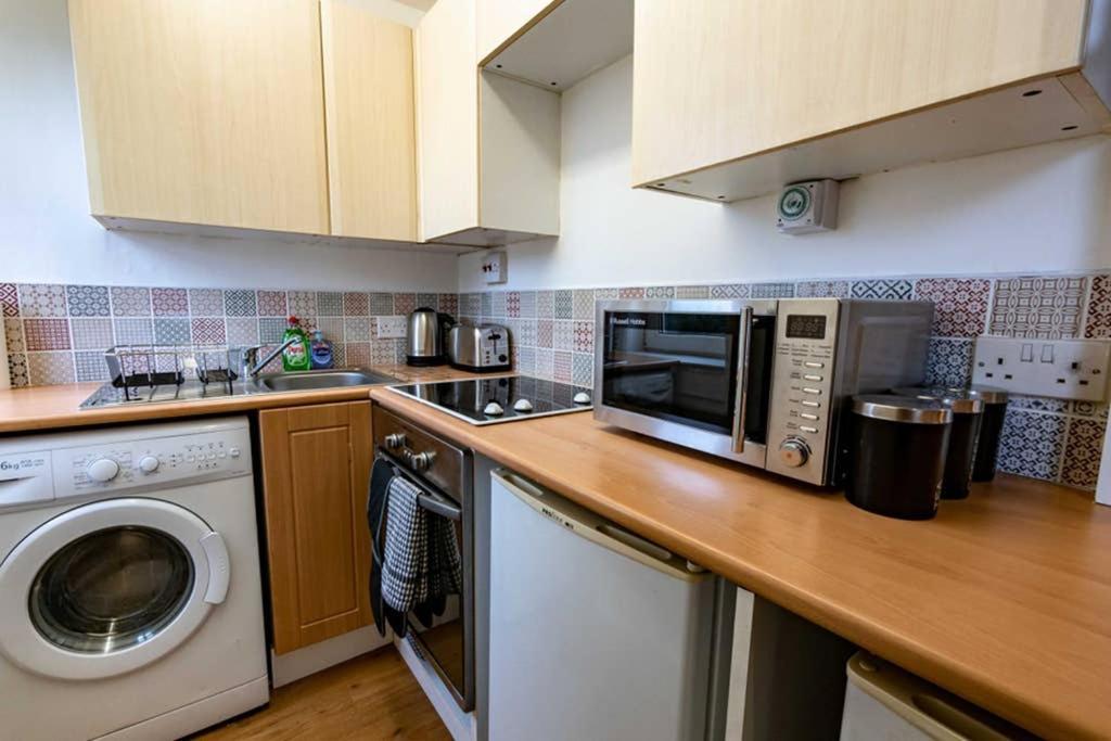 ☆bright Apartment, Near + Centre☆ Apartamento Dundee