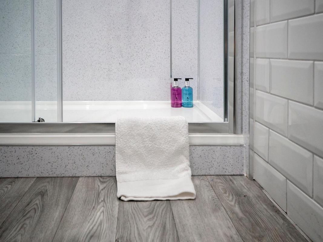 New Superhost Listing: Bright Flat Nr.