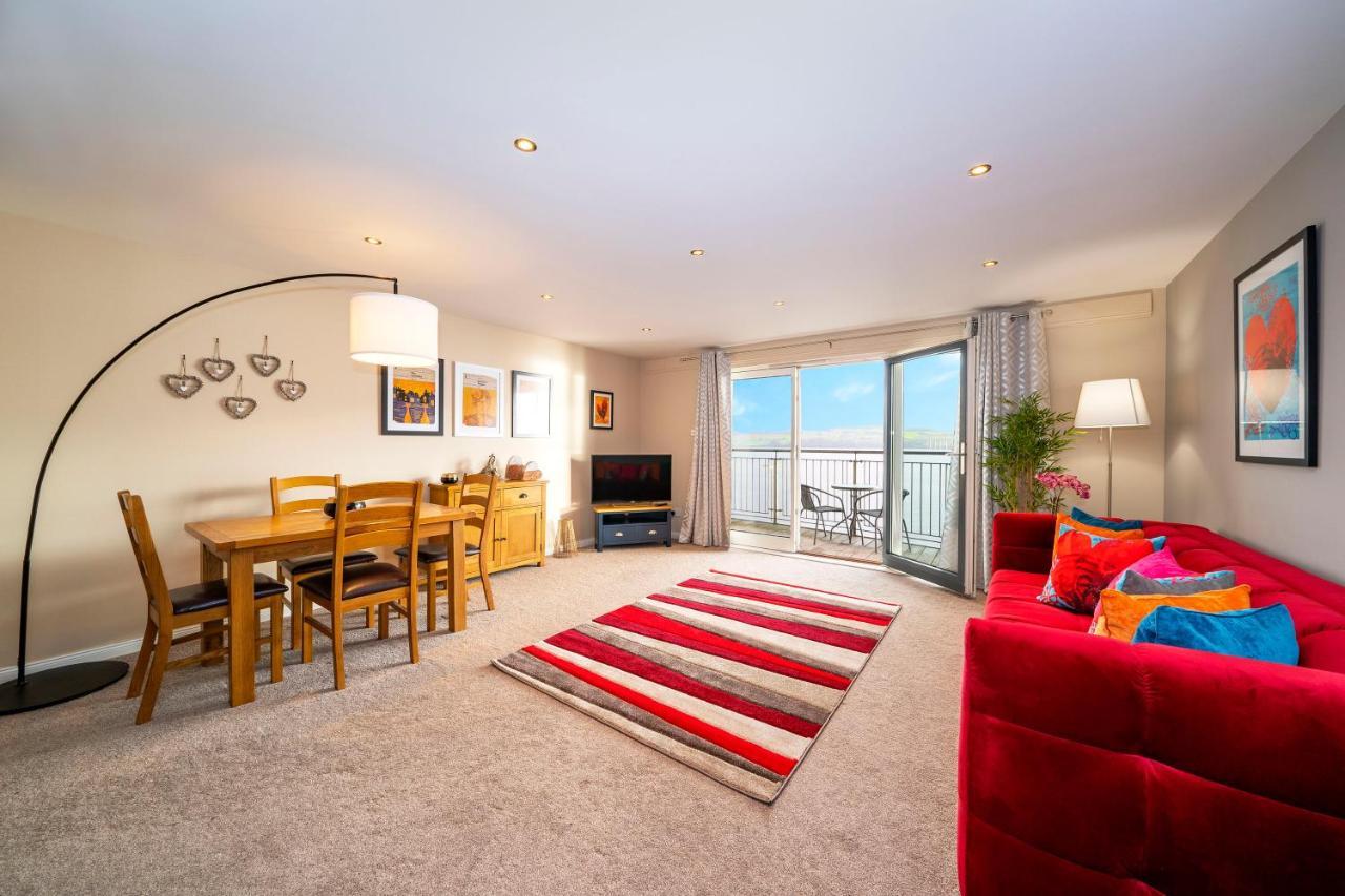 Apartment On The Waterfront *