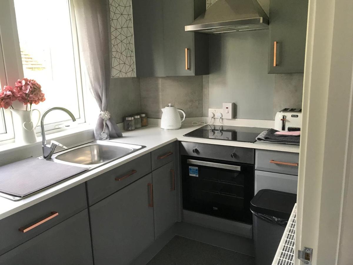 Comforts Near Centre Apartment *