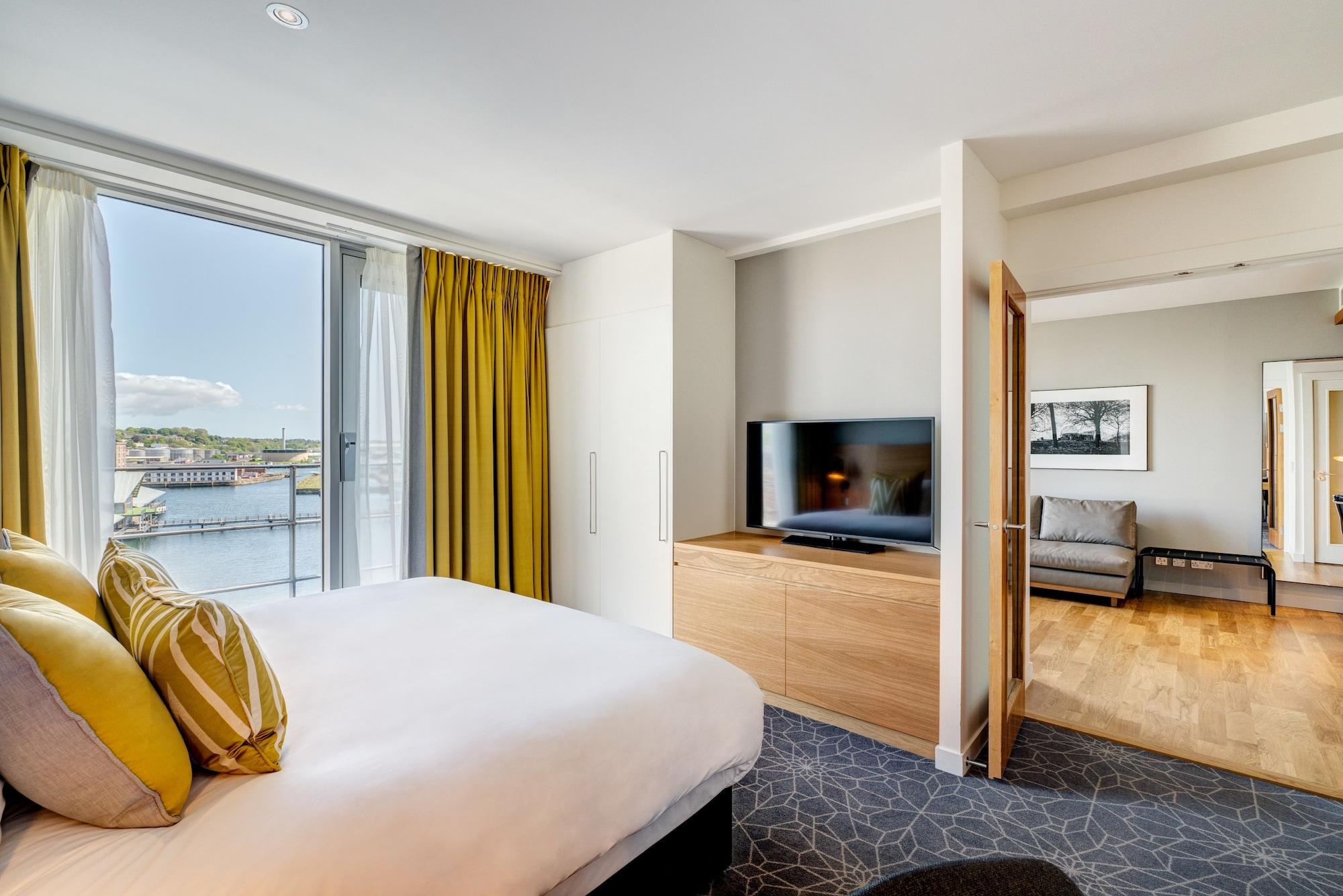 Apex Quay & 4*