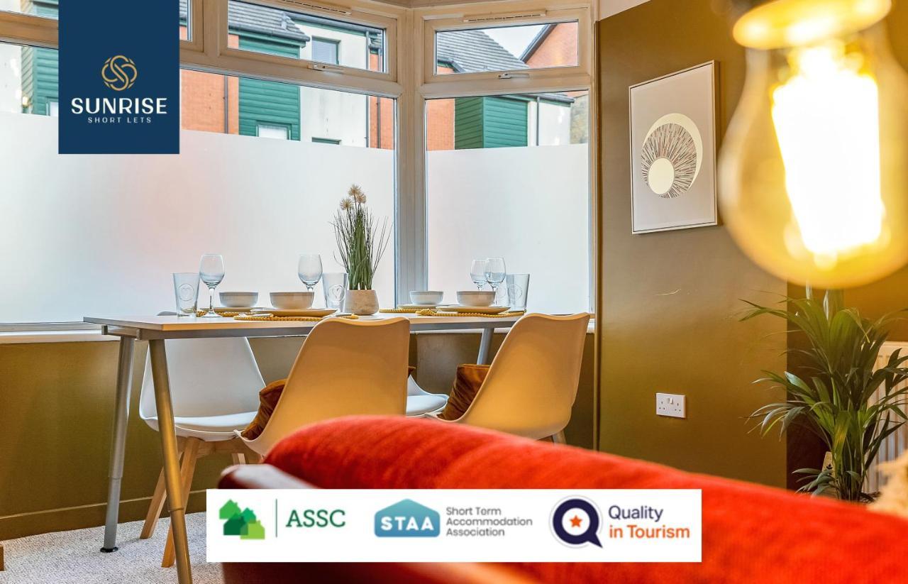 Apartamento Sunrise Short Lets: Versatile 3-bed For Travelers *