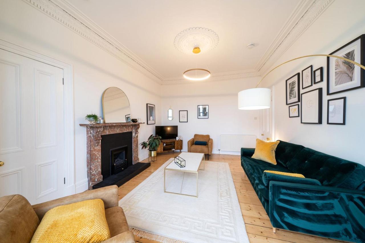 Jane's Place - Chic 2 Bed Apartment Dundee