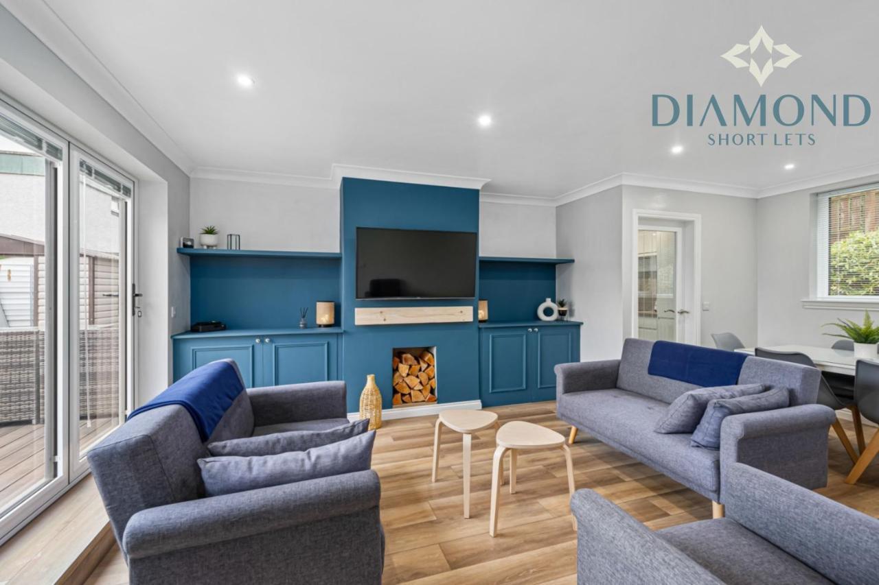 Casa de férias Brand New Luxury 3 Bedroom 2 Bathrooms With Patio With Secure Parking *