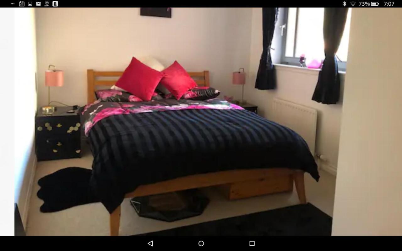 Waterfront Apartment: Location With Parking * Dundee