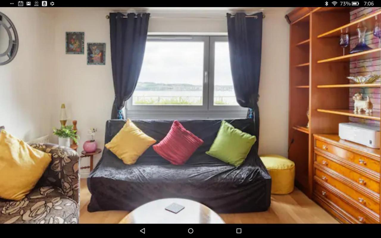 Waterfront Apartment: Location With Parking Apartamento *