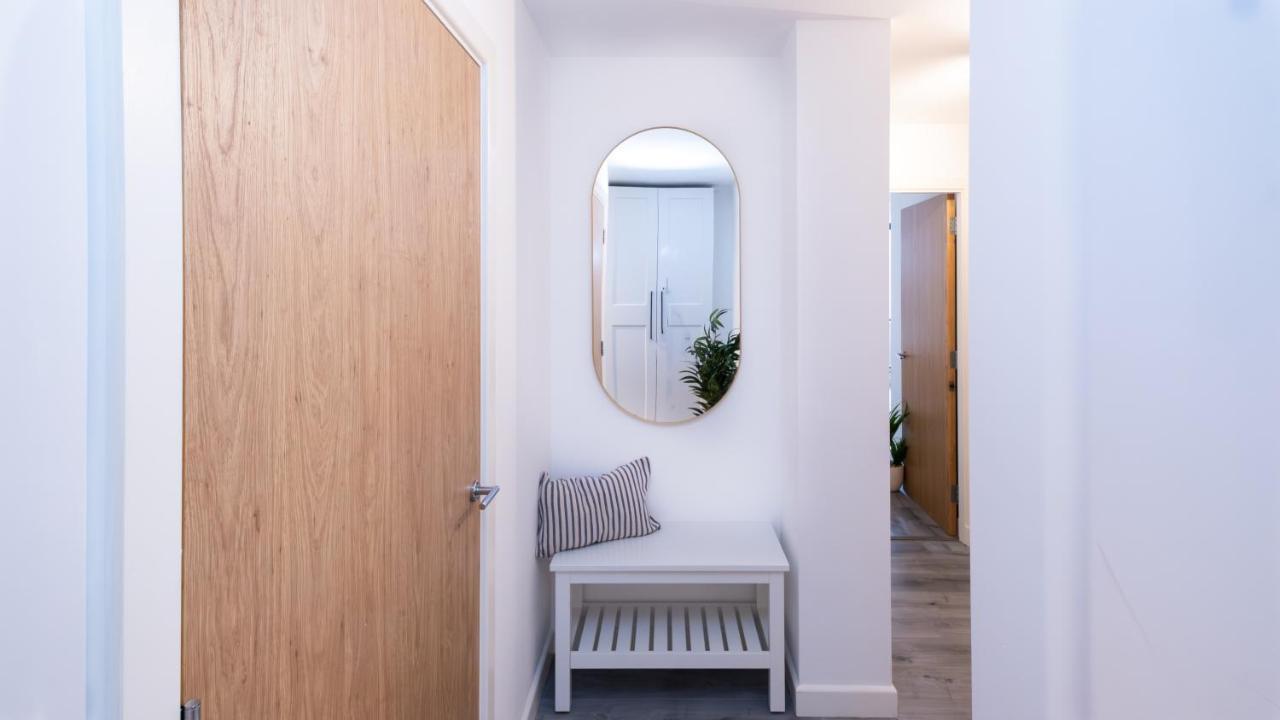 Stylish 2 Bed City Centre Flat * Dundee
