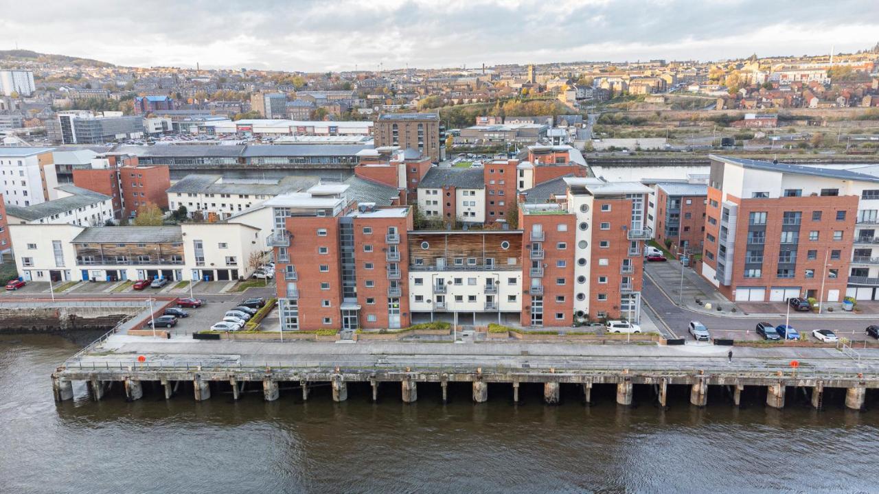 Waterfront Apartment: Location With Parking
