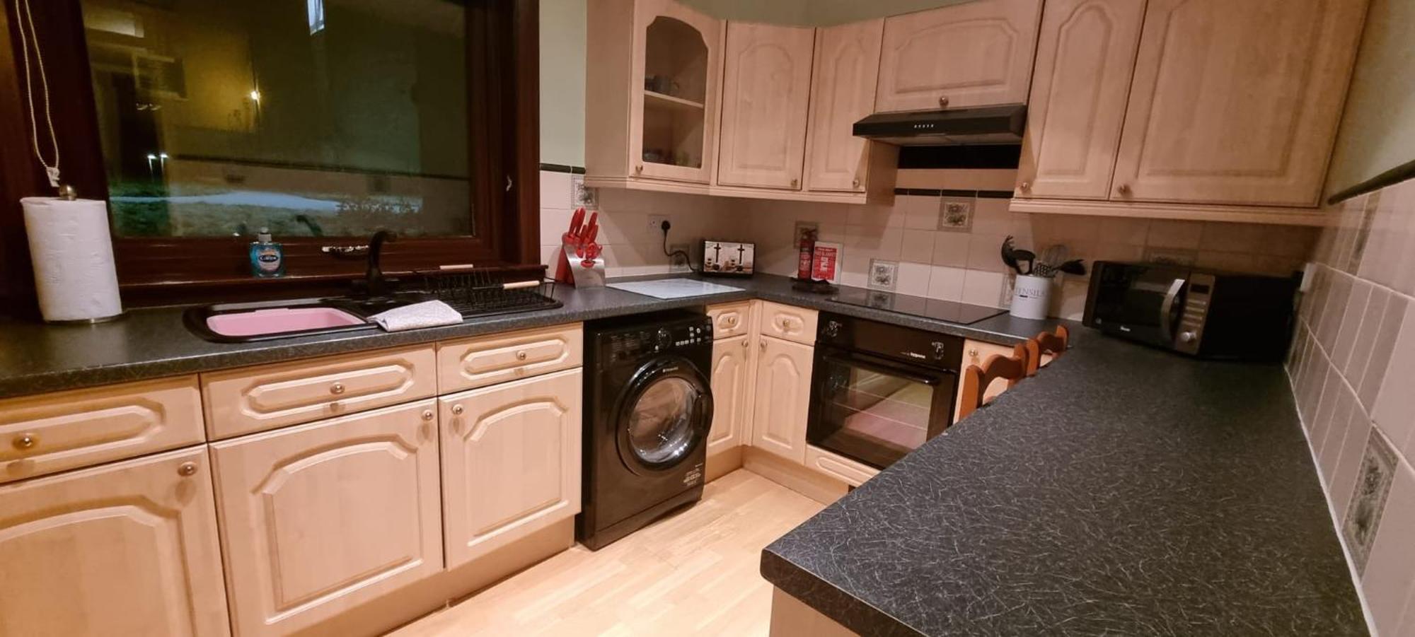 West End Comfort: Two-bedroom King Dundee