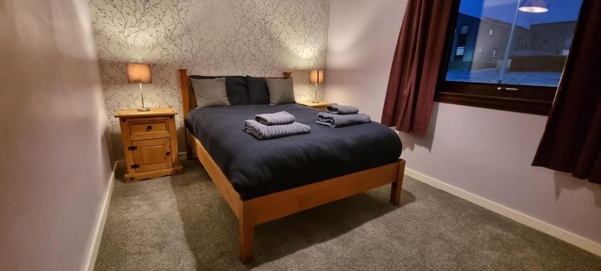West End Comfort: Two-bedroom King Apartamento *