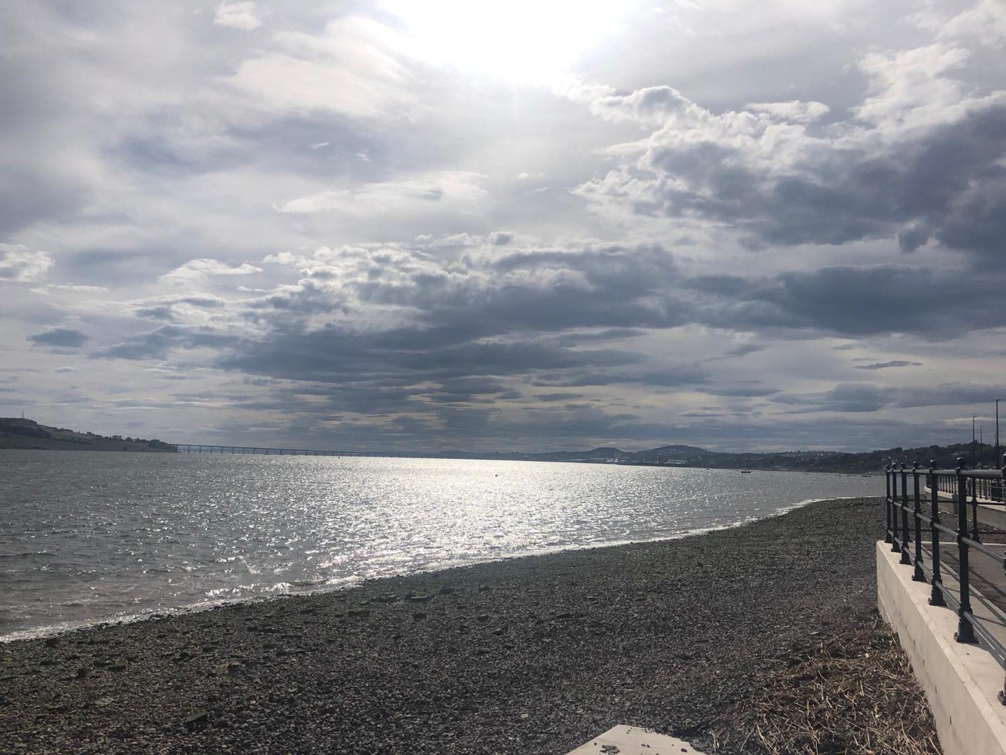 Waterfront Apartment: Location With Parking Apartment *