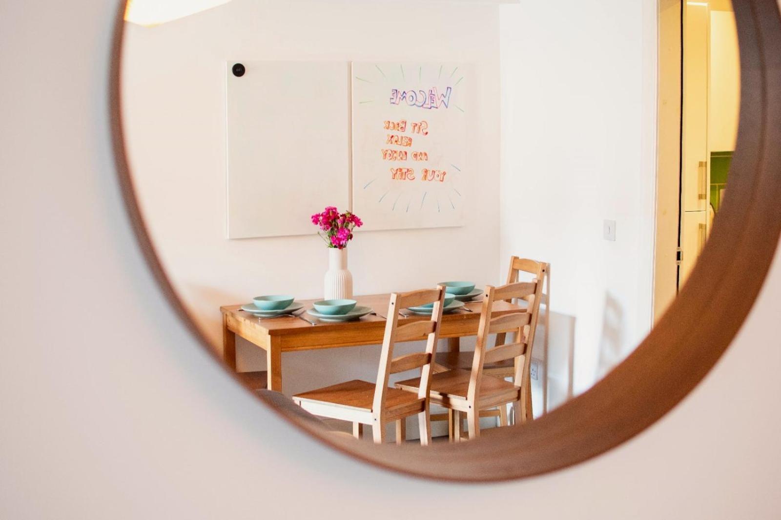 Modern In Centre Apartment
