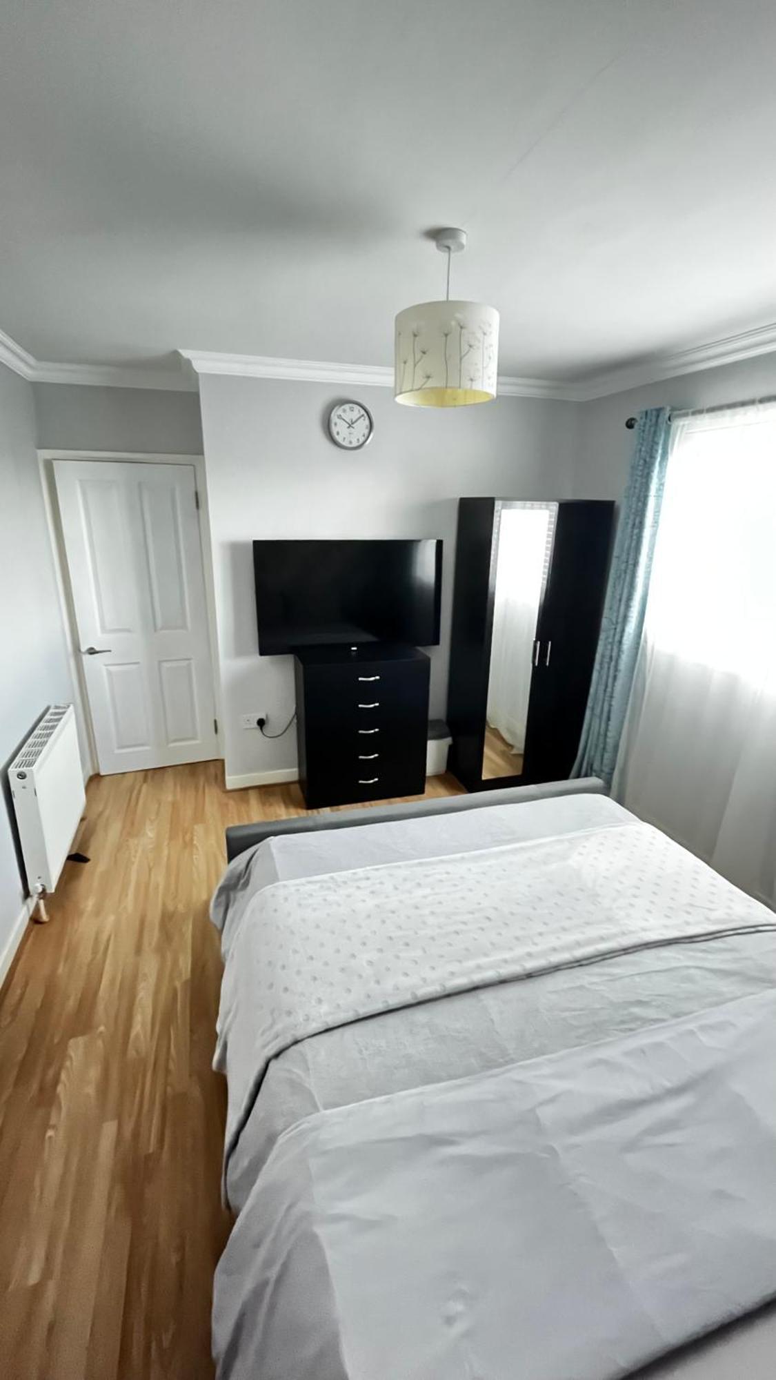Homestay Double Bedroom With Private Bathroom Dundee