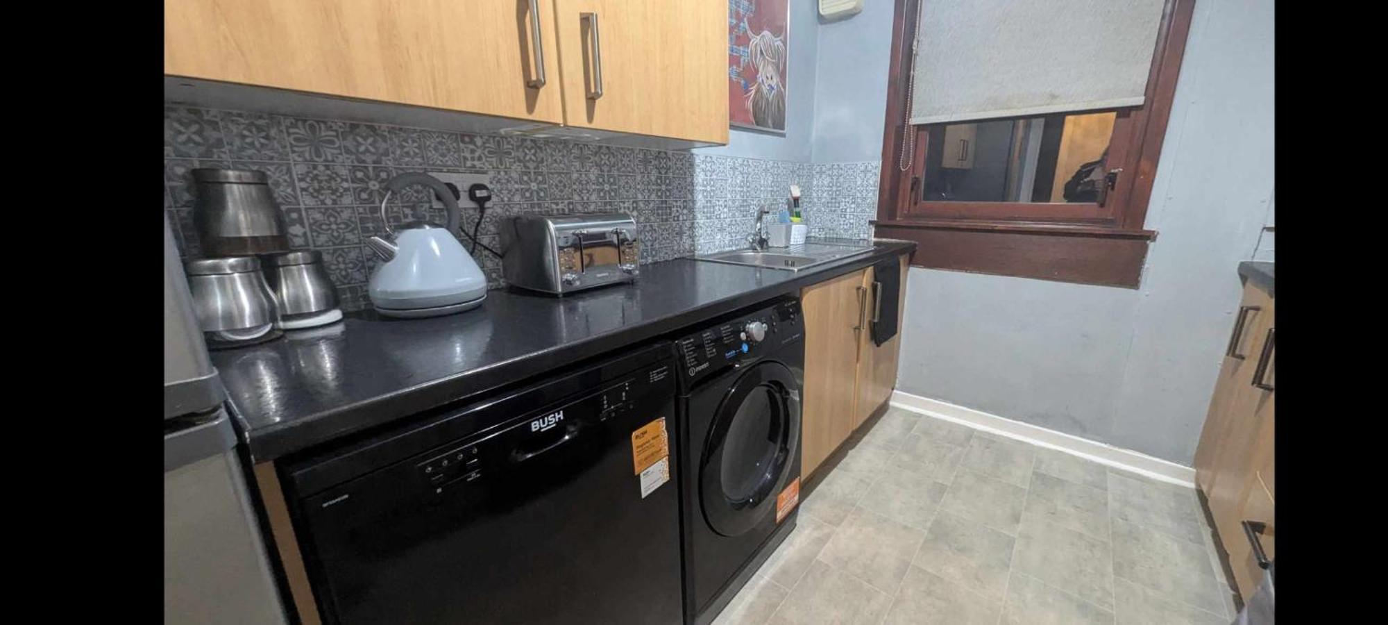 Lovely 2 Bedroom In Heart Of * Dundee