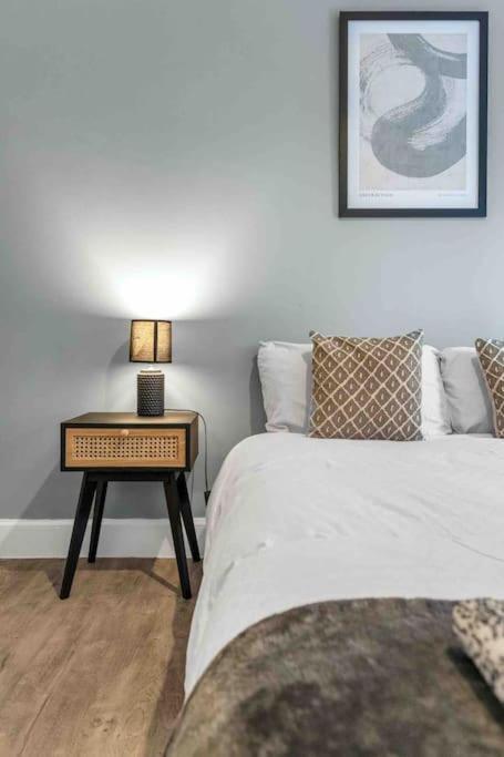 Seagate Heights Large, Stylish, Centre Flat Apartamento Dundee
