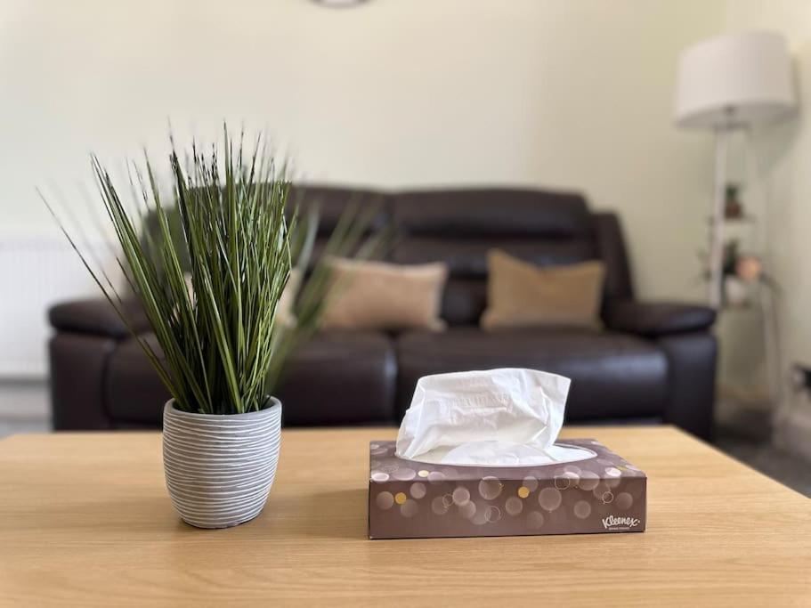 Modern And Stylish 1-bed In Centre - Perfect For Short Or Long & Contractors Apartamento Dundee