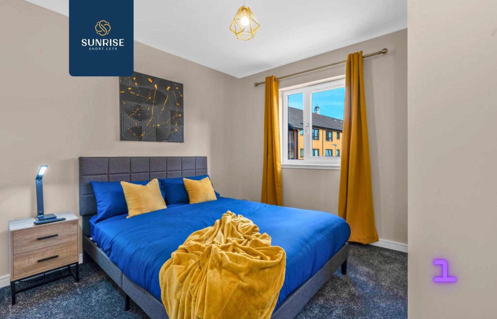 Villa L1 - Large 4 Bedroom House With 6 Beds And 3 Bathrooms, Tvs In Each Room, Free Parking, Fully Equipped, Local Amenities, Easy Ring Road Access, Special Rates, Invoice And Reduced Price Only Via Sunrise Short Lets