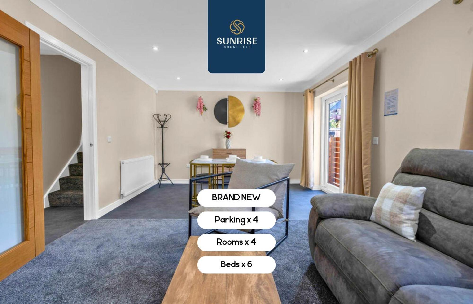 L1 - Large 4 Bedroom House With 6 Beds And 3 Bathrooms, Tvs In Each Room, Free Parking, Fully Equipped, Local Amenities, Easy Ring Road Access, Special Rates, Invoice And Reduced Price Only Via Sunrise Short Lets Villa Dundee