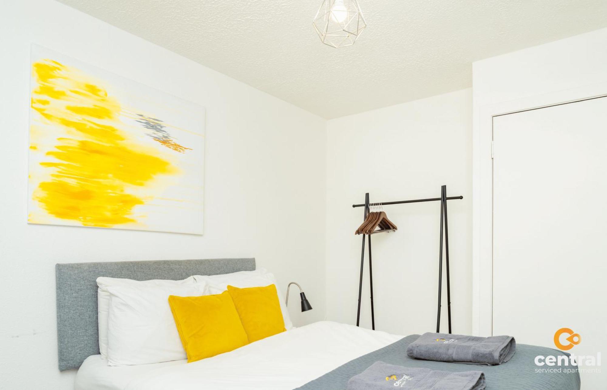 Serviced Apartments: Modern 1-bedroom Near * Dundee