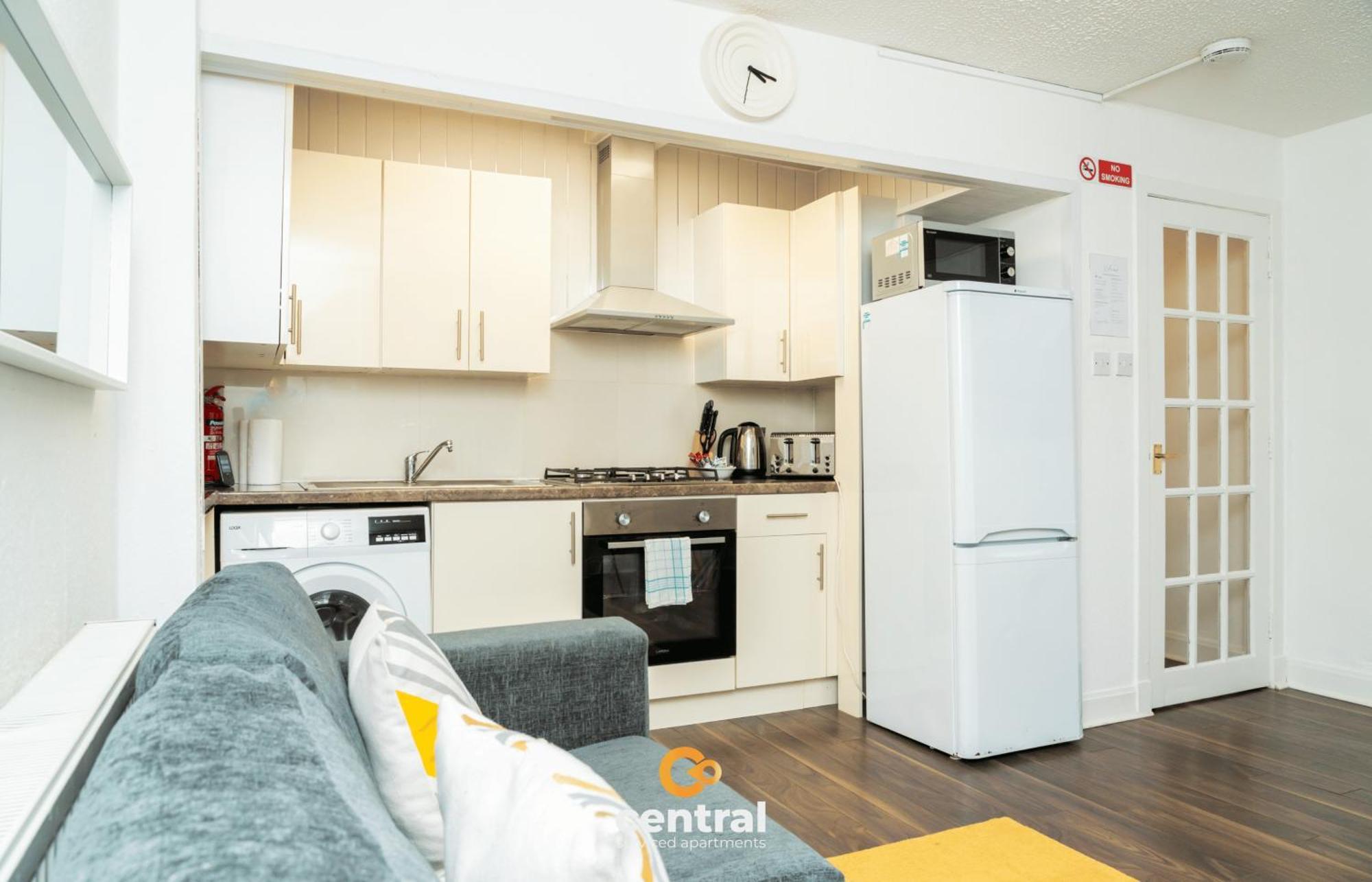 Serviced Apartments: Modern 1-bedroom Near * Dundee
