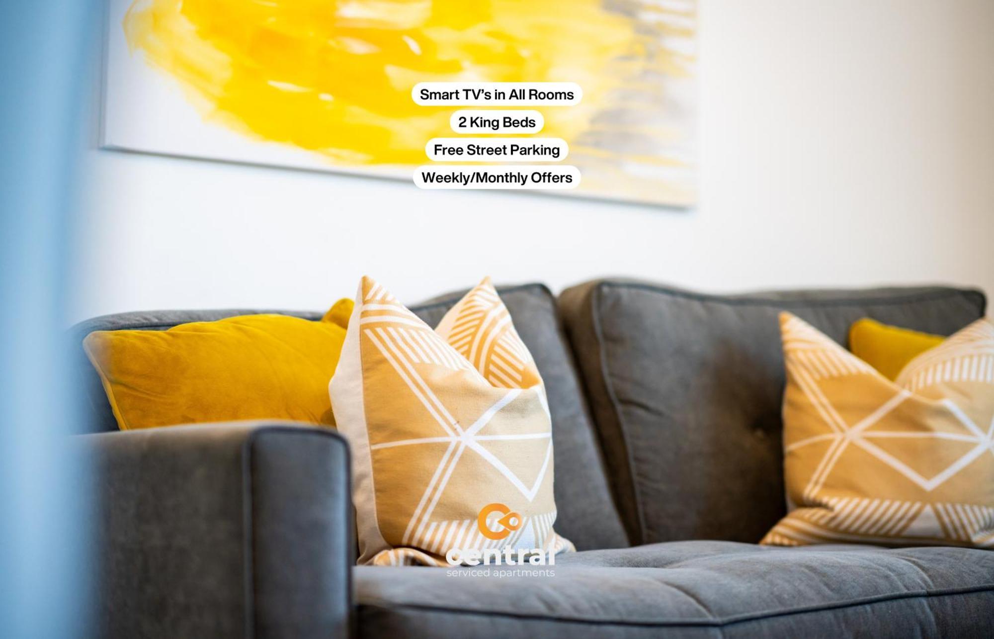 Apartment Serviced Apartments: Modern 2-bedroom Family *
