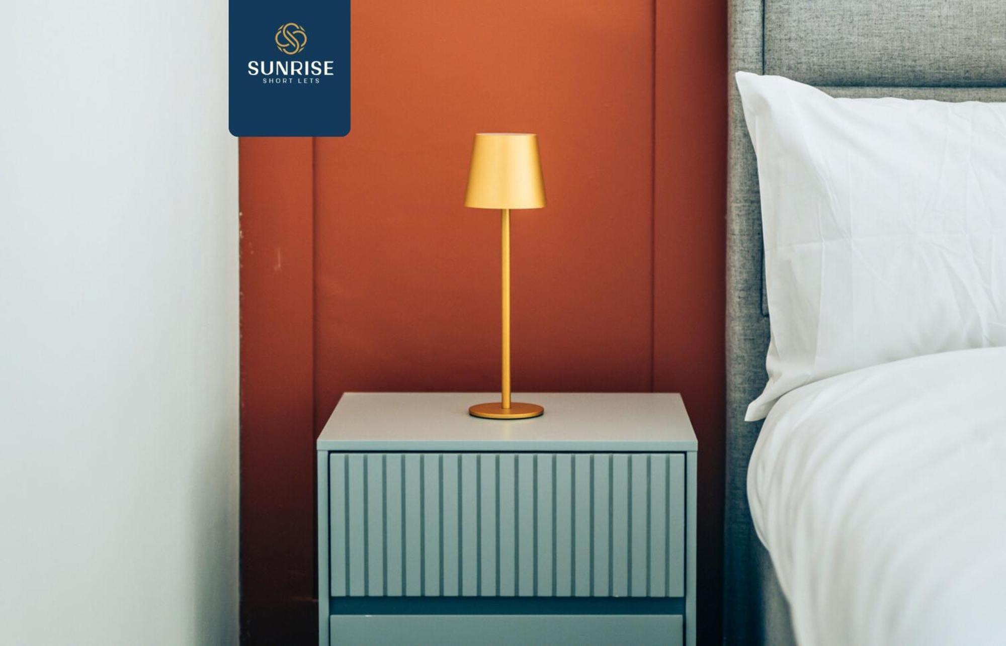 Baffin Townhouse - 3 Bedrooms With 4 Beds, Newly Refurbished, Fully Equipped, Free Parking, Amazing Views - Long Stays Available, Invoice And Reduced Price Only Via Sunrise Short Lets Dundee Holiday home Dundee