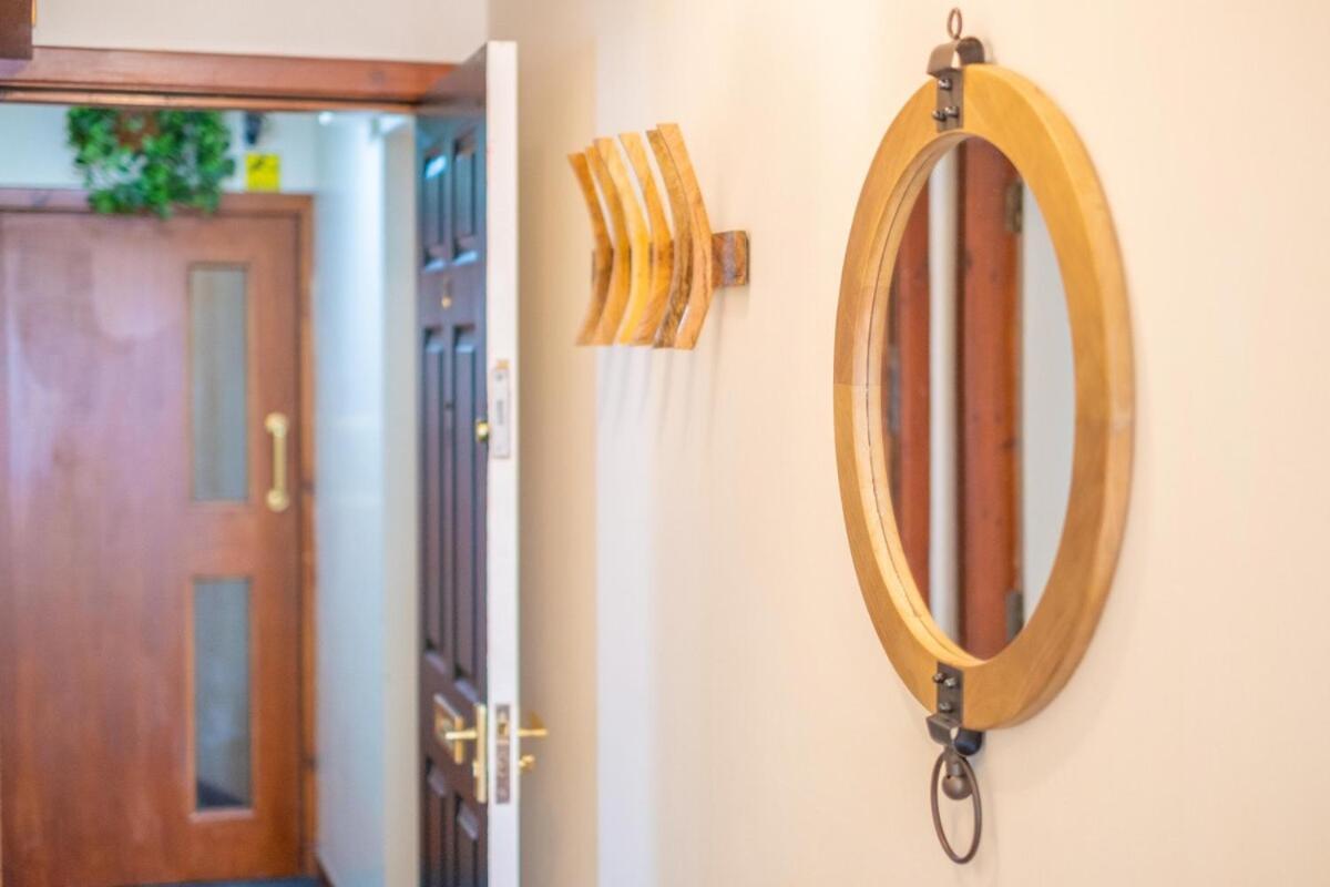 Apartment Near V&a Museum & Attractions