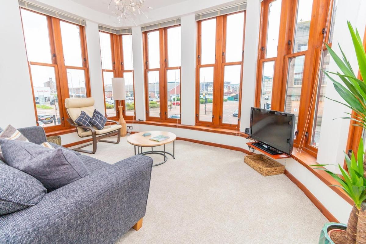Near V&a Museum & Attractions Apartment *