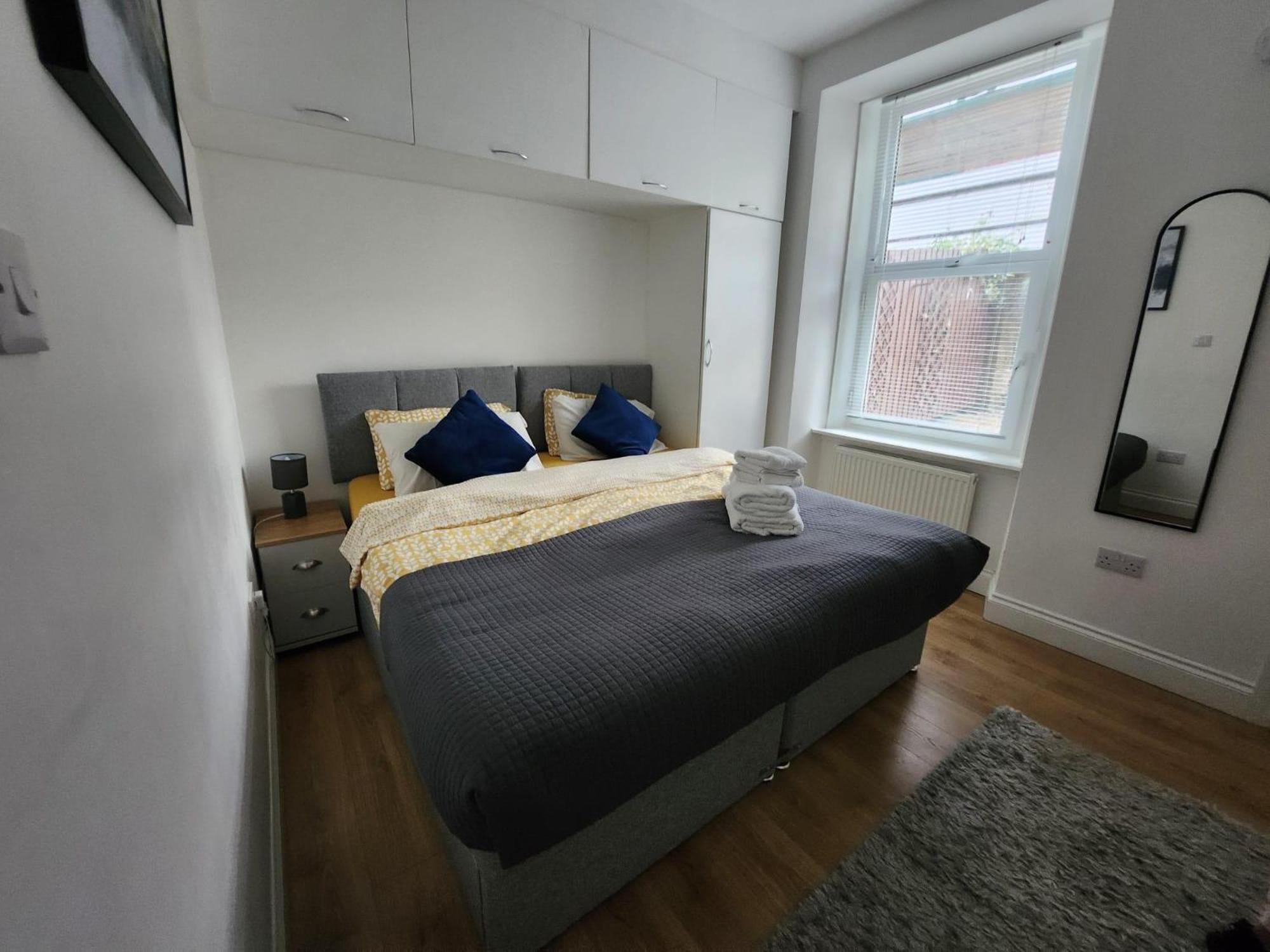 - 1 Bed - Sleeps 4 - Pet Friendly *