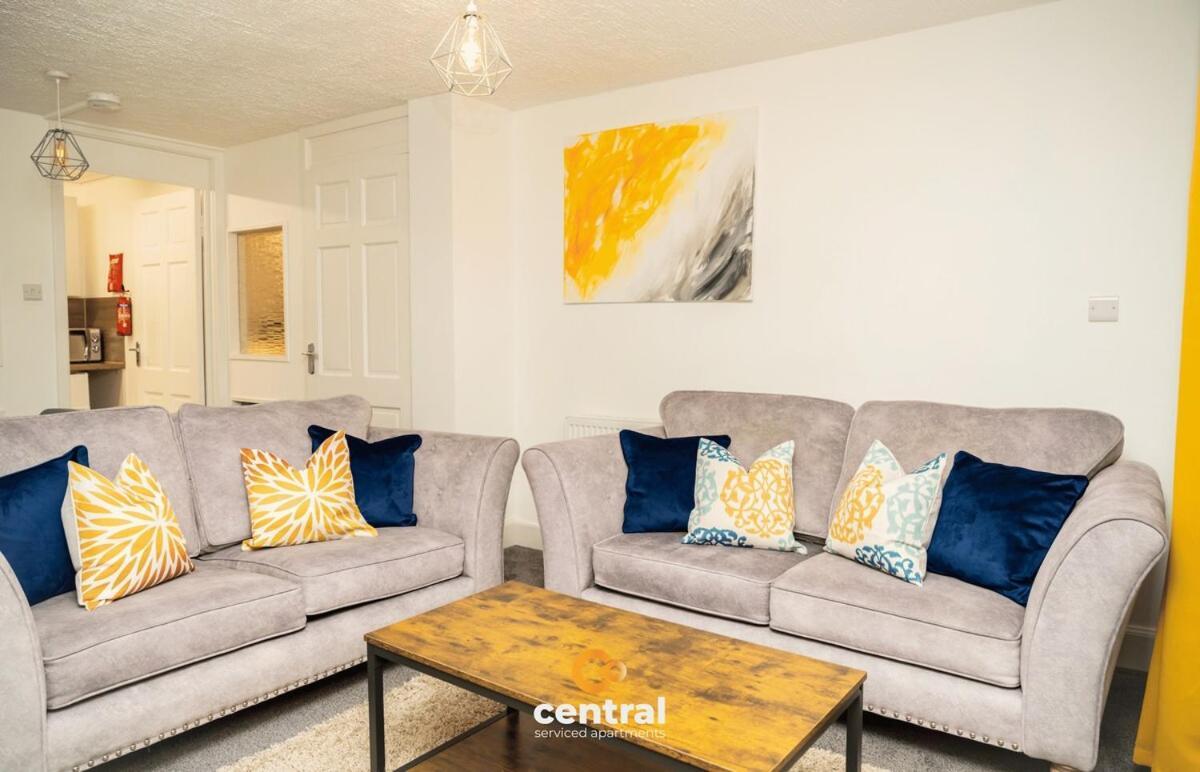 Smart Tvs In - Wifi - Free Parking - 2 Double Beds - Smart Tvs In - Spacious And Modern - Ideal Relocation Or Contractor