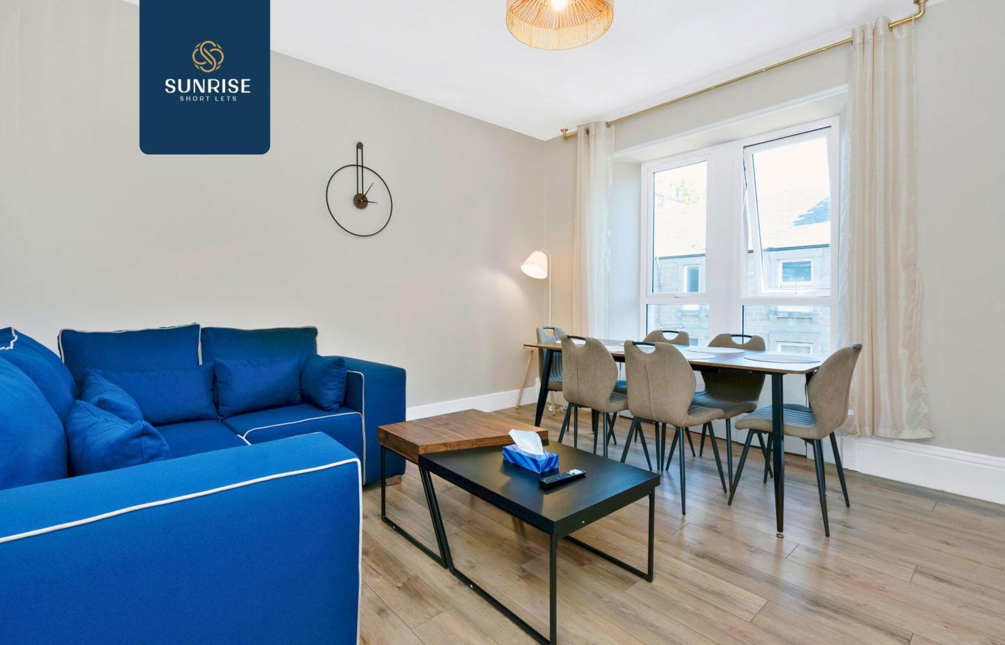 Apartment Baldovan Heights - 3 Rooms, 6 Beds, Tv's And Fans Each Room, Fully Equipped, 5 Mins To Centre And Ring Road, Perfectly Suited To Groups And Long Stays, Invoice And Reduced Price Only Via Sunrise Short Lets Dundee
