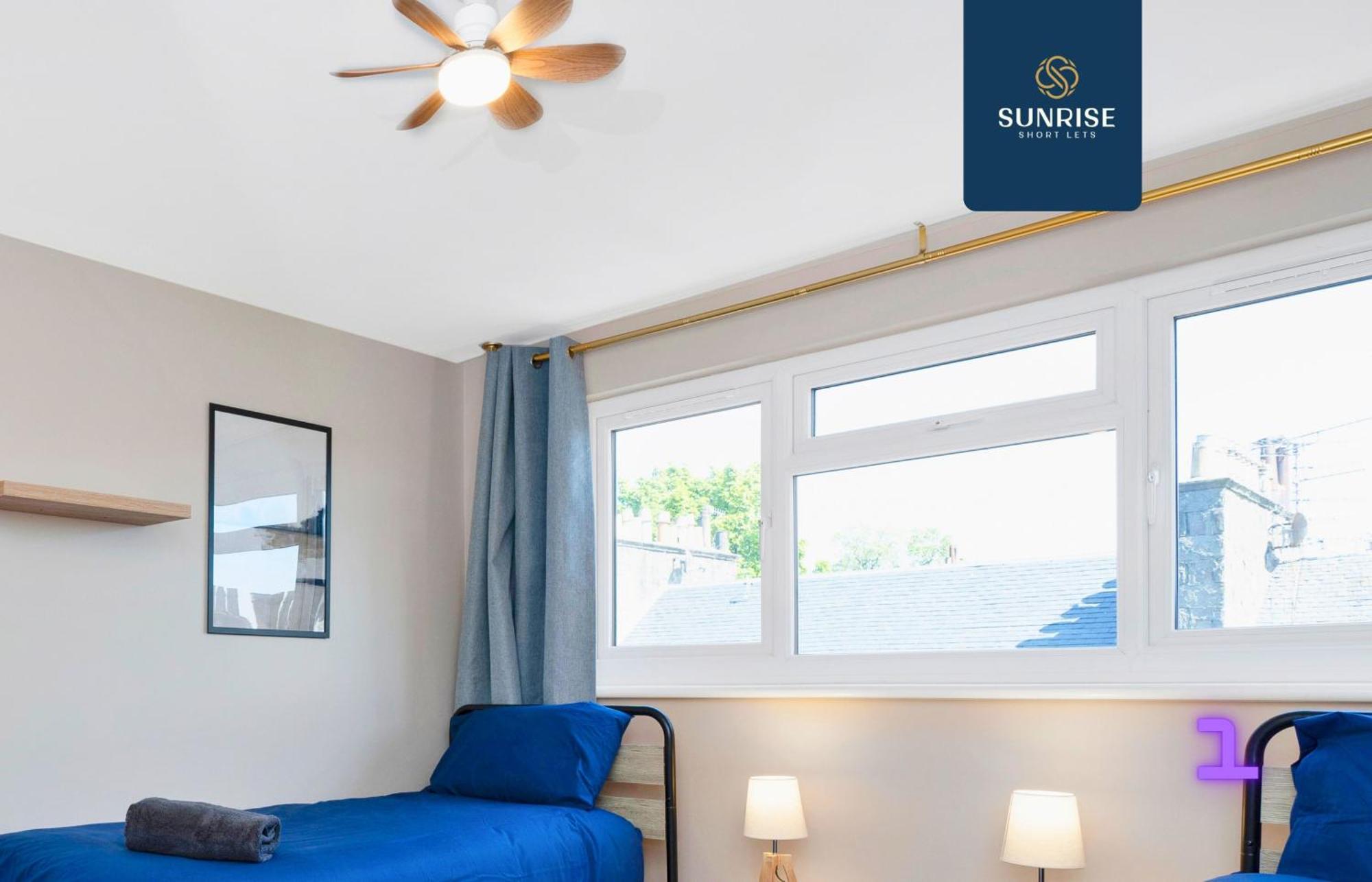 Baldovan Heights - 3 Rooms, 6 Beds, Tv's And Fans Each Room, Fully Equipped, 5 Mins To Centre And Ring Road, Perfectly Suited To Groups And Long Stays, Invoice And Reduced Price Only Via Sunrise Short Lets *