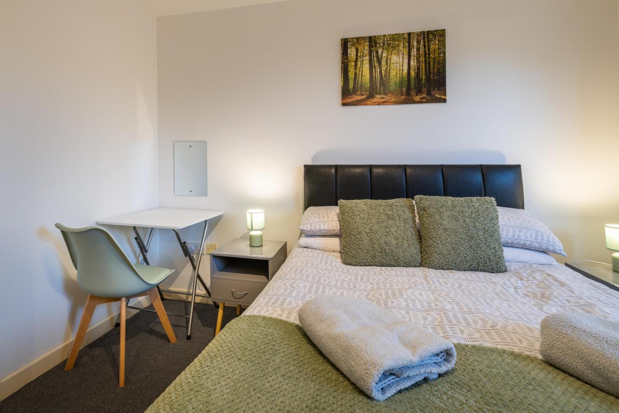 Dundee City Centre Apartment - 3 Bedrooms Sleeps 6 * Dundee
