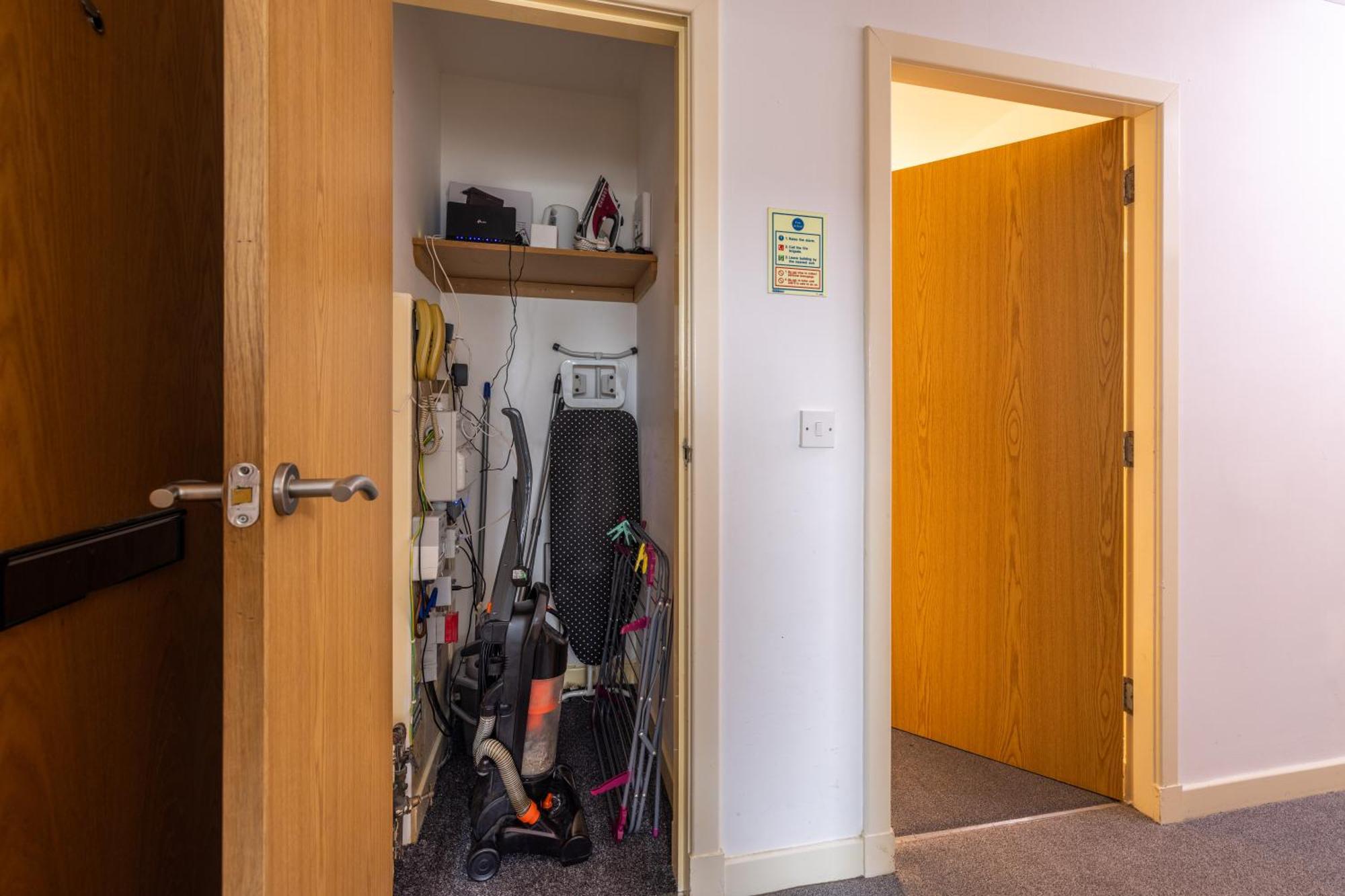 Dundee City Centre Apartment - 3 Bedrooms Sleeps 6
